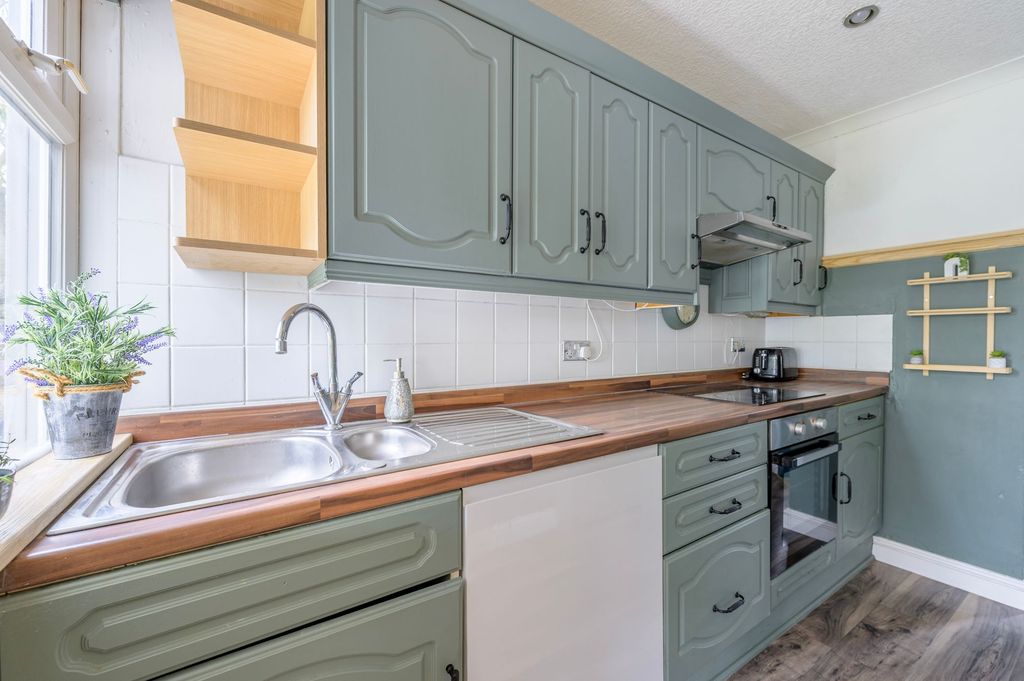 Property photo 3 of 30