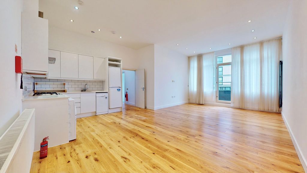 Property photo 1 of 25