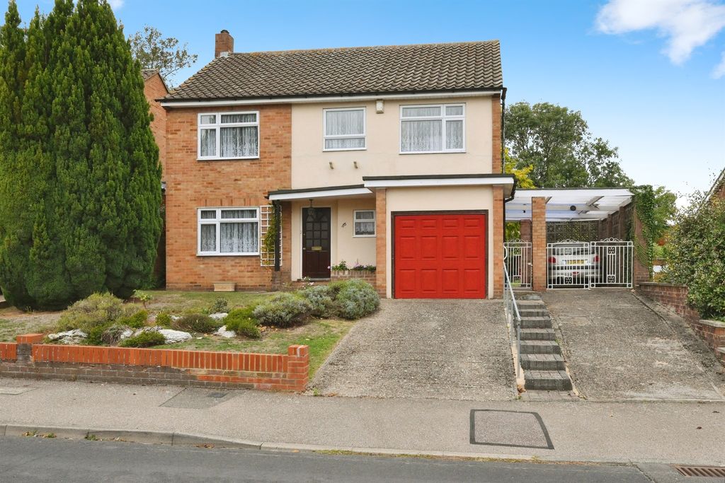 Property photo 1 of 17