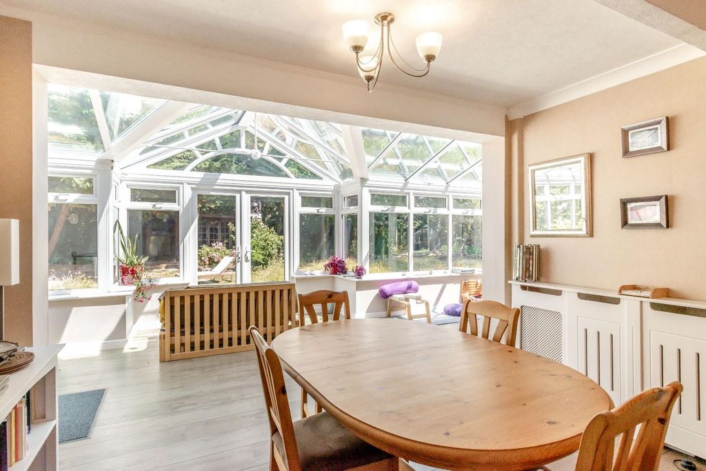 Property photo 3 of 35 8513717-Interior01.Jpg