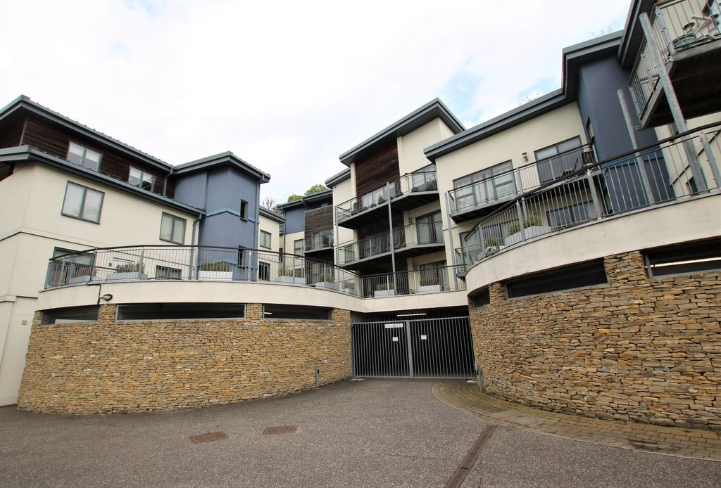 Property photo 1 of 14 Img_8751