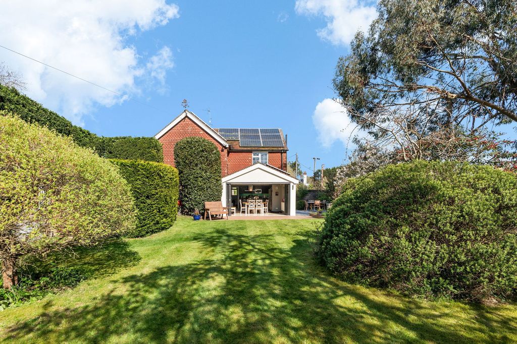 Property photo 3 of 31