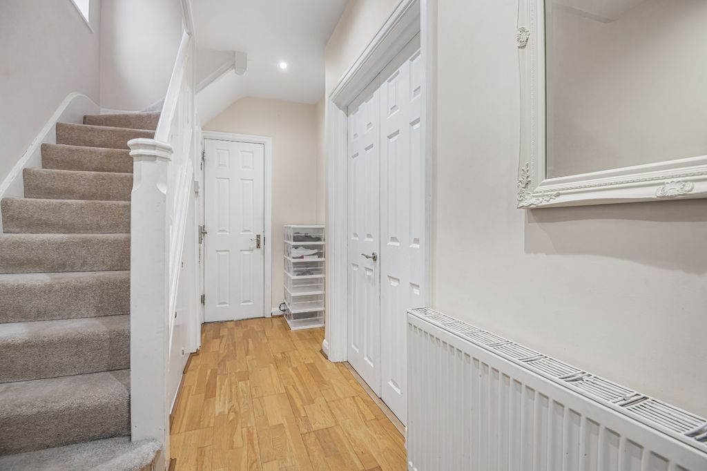 Property photo 3 of 30 Picture No. 14