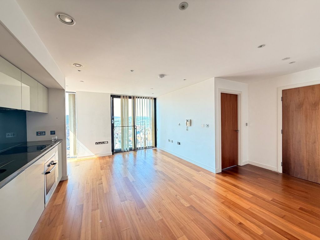 Property photo 2 of 9 Picture No. 11