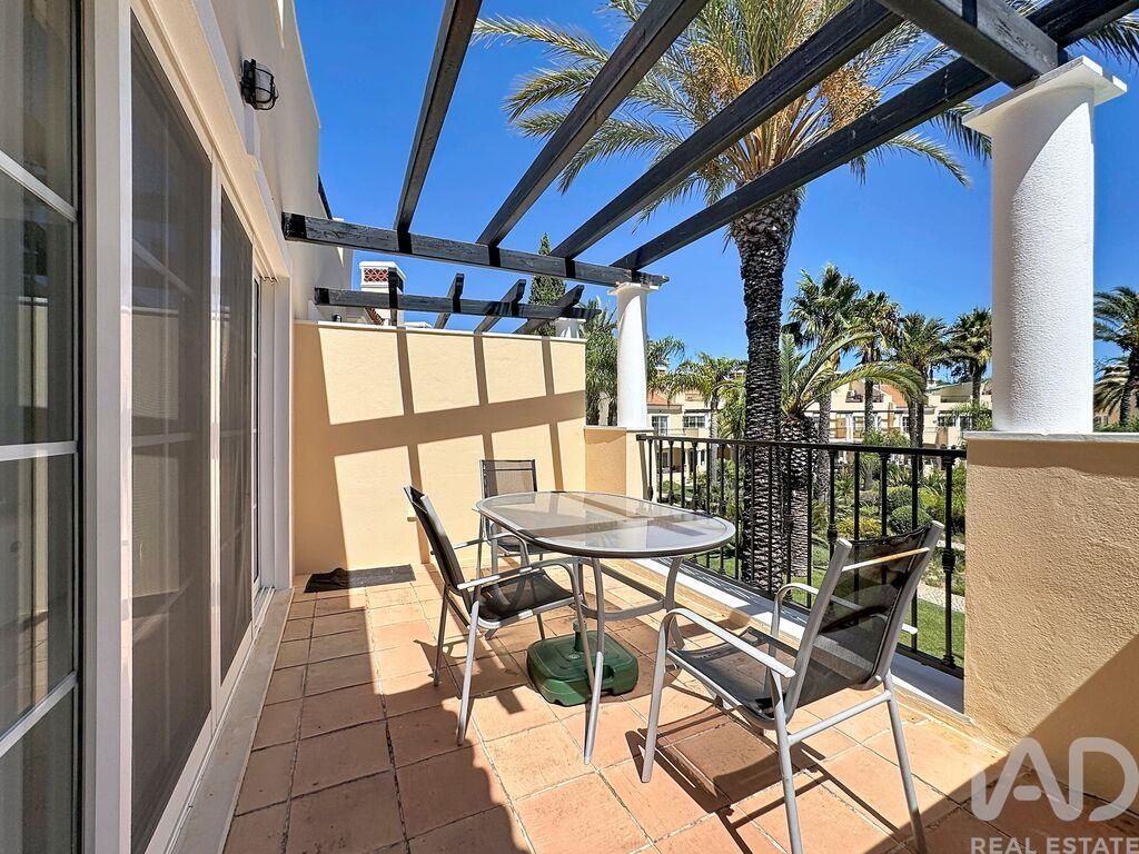 Property photo 2 of 40