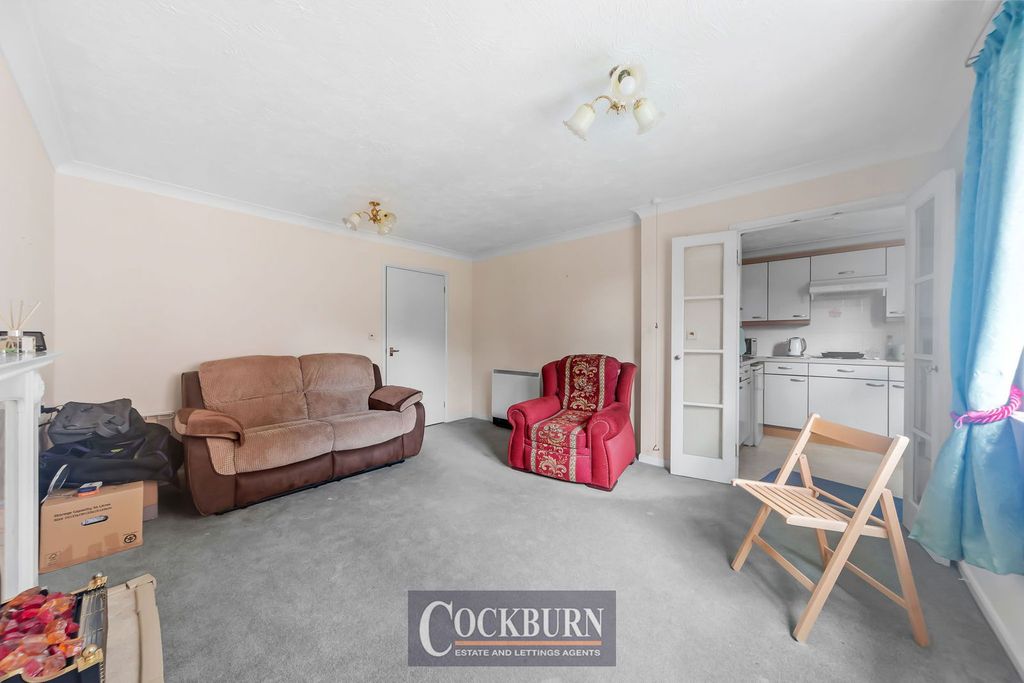 Property photo 2 of 10