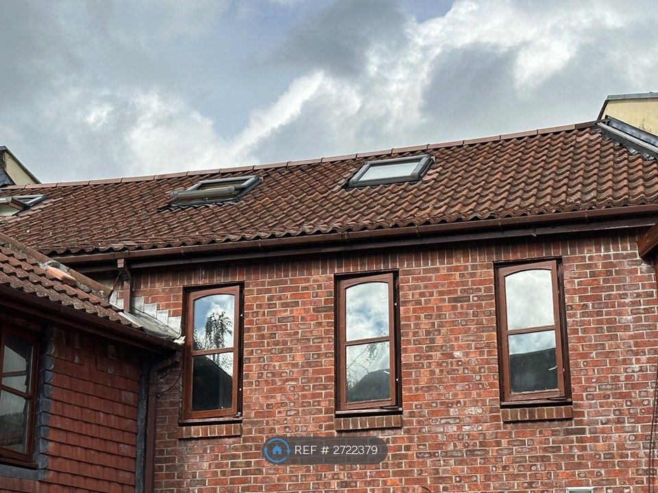 Property photo 1 of 6 First Floor Overlooking Courtyard