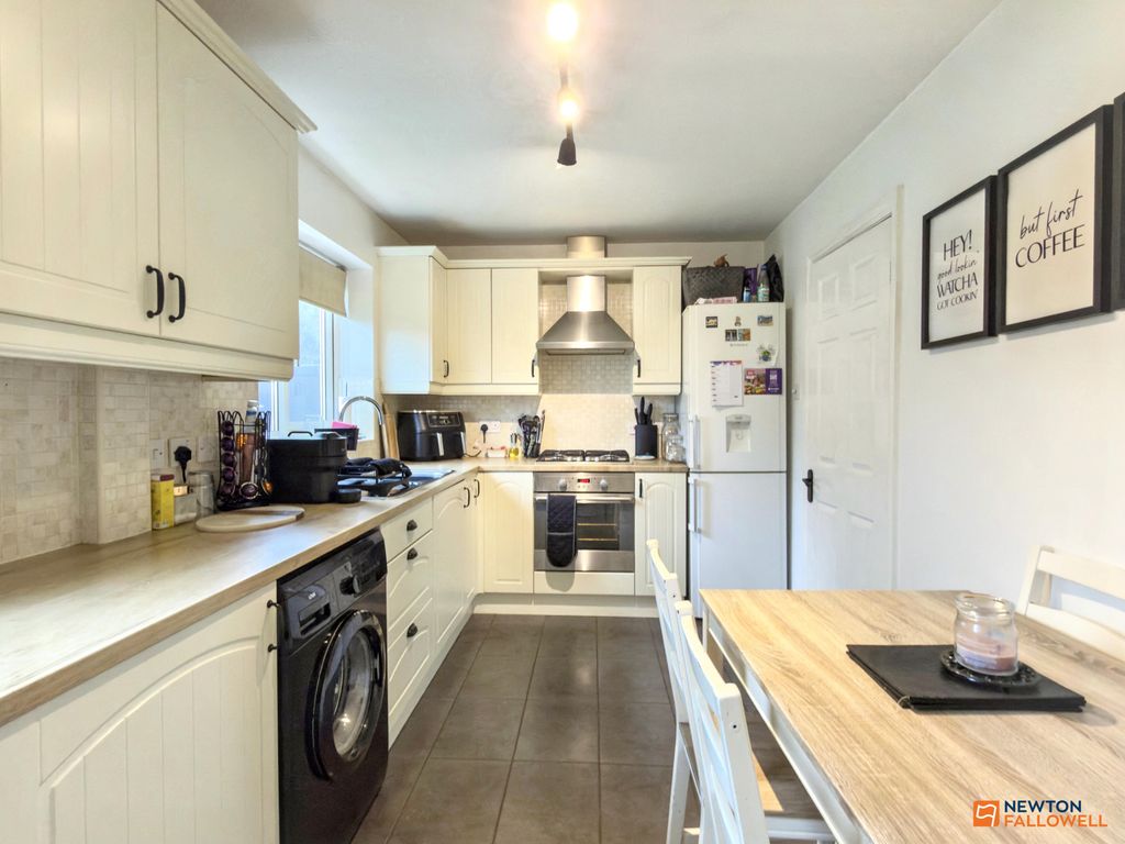 Property photo 3 of 24