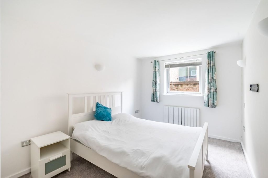 Property photo 3 of 15 3Bp-6.Jpg