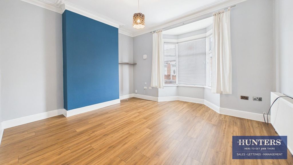 Property photo 3 of 19 Bedroom 1