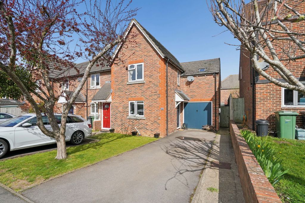 Property photo 1 of 18