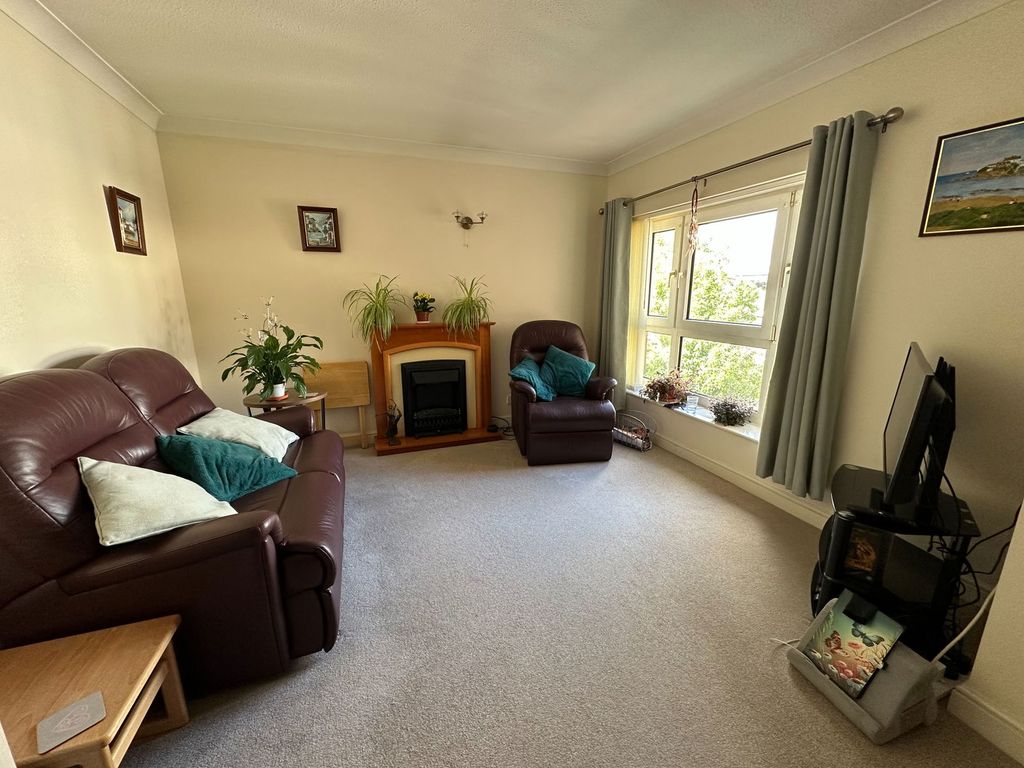 Property photo 2 of 15