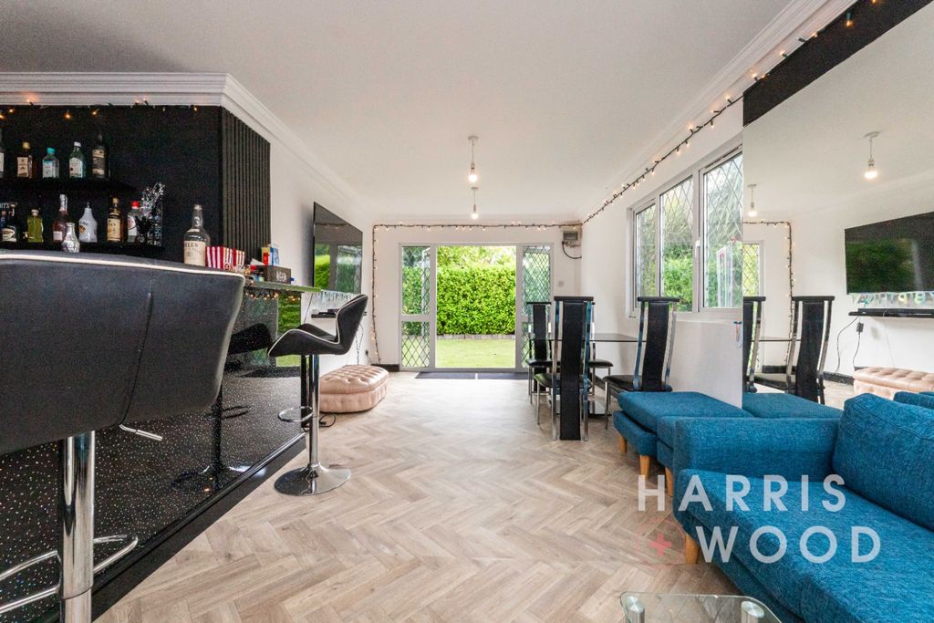 Property photo 3 of 42 4150957