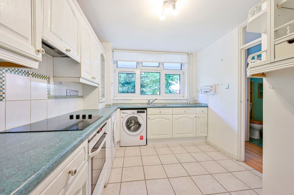 Property photo 3 of 17