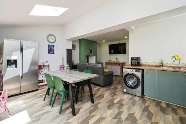 Property photo 3 of 17