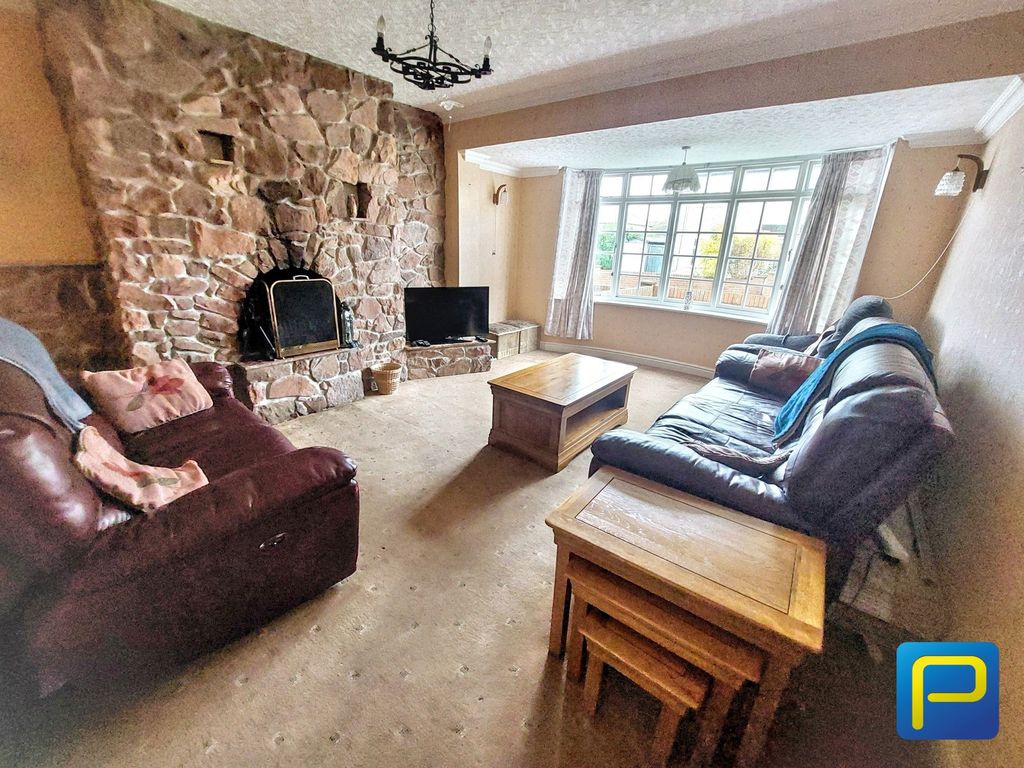 Property photo 2 of 34