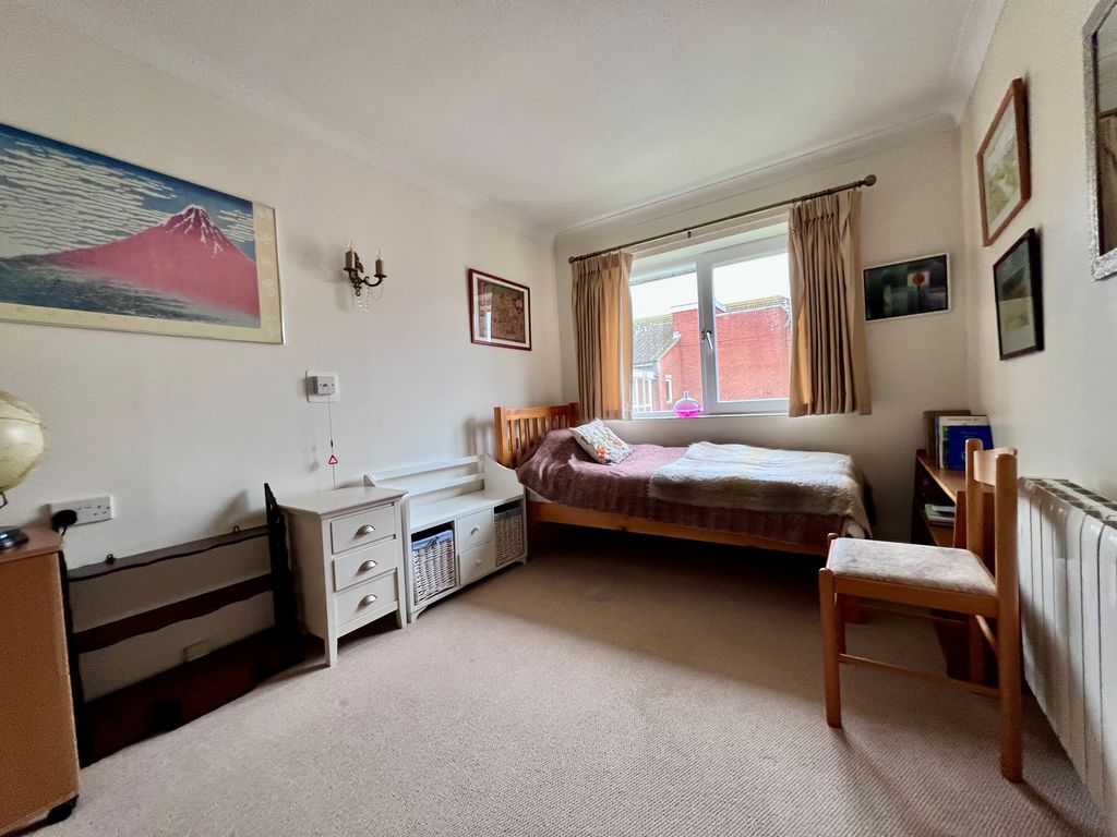 Property photo 3 of 6