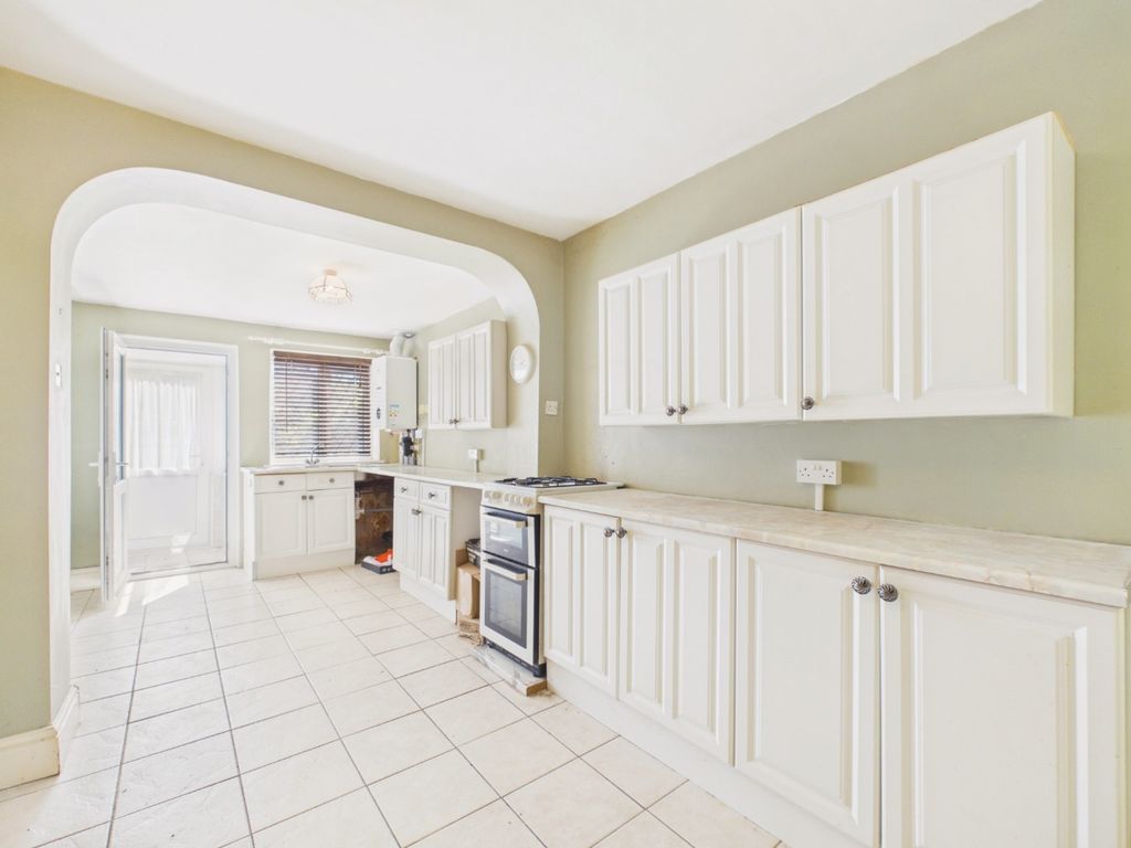 Property photo 2 of 12 4191433