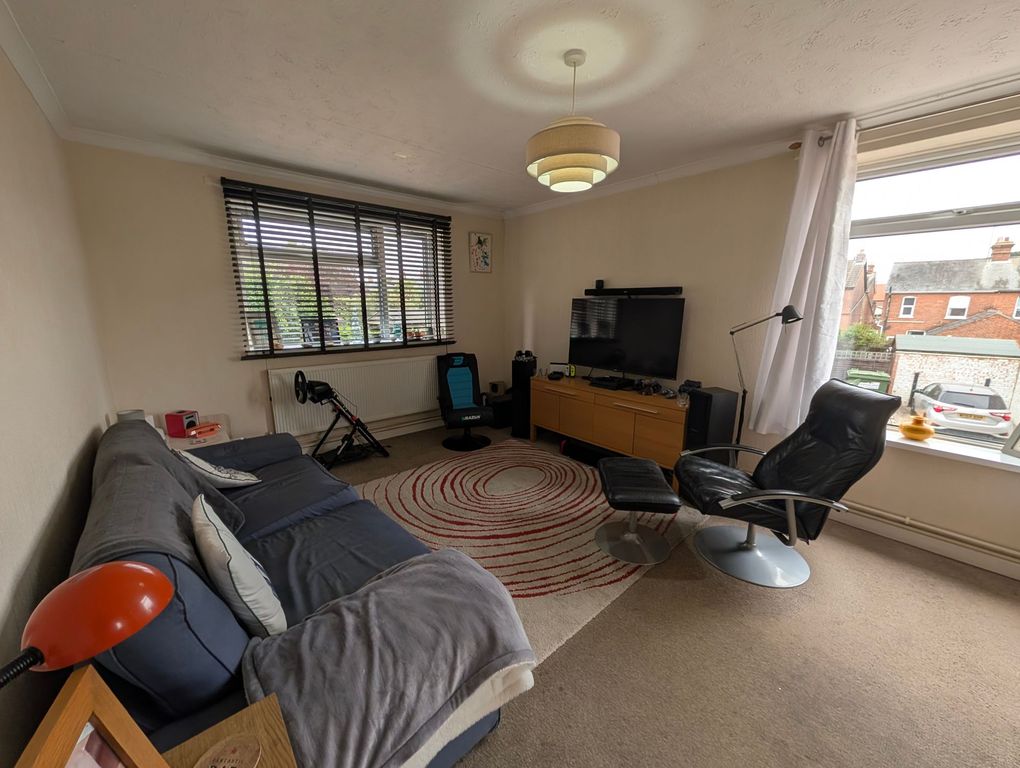 Property photo 2 of 9