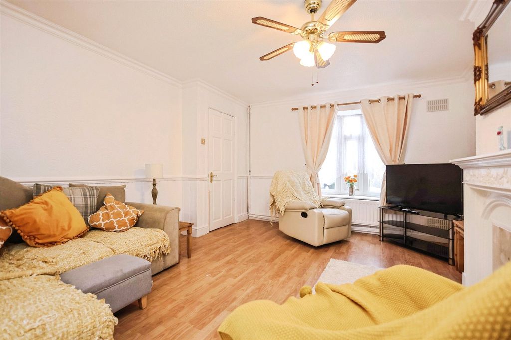 Property photo 3 of 25 Picture No. 23