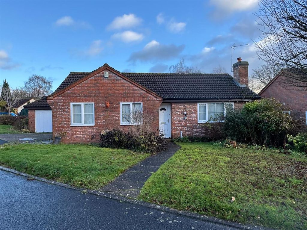 Property photo 1 of 17