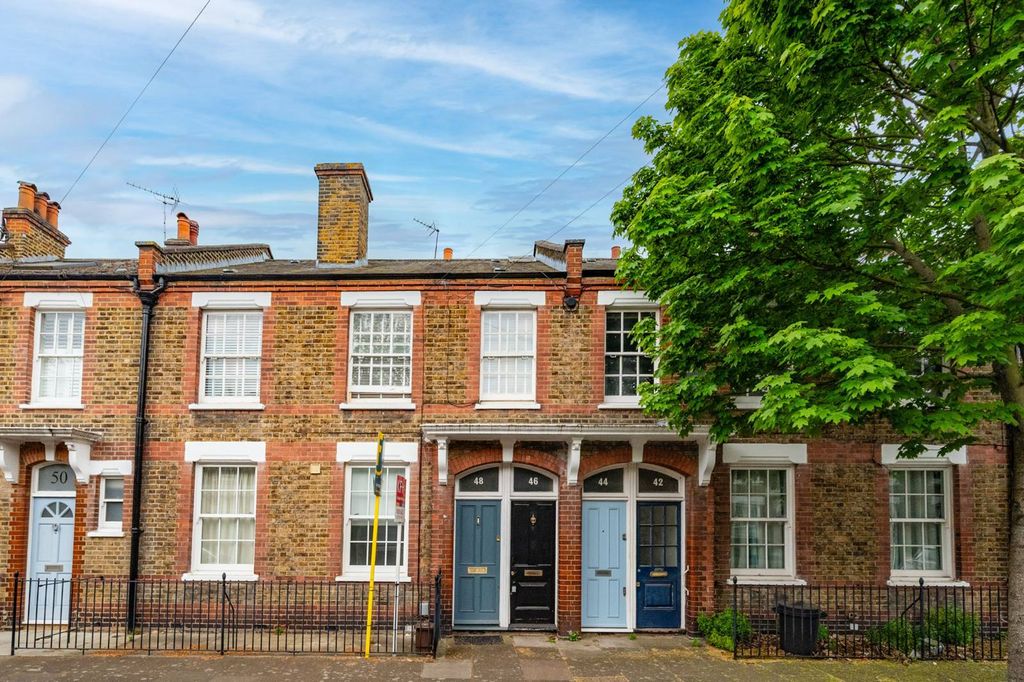 Property photo 1 of 9