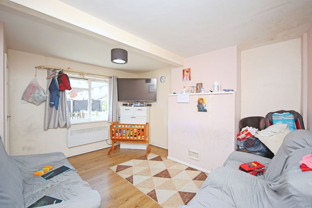 Property photo 2 of 14 Photo