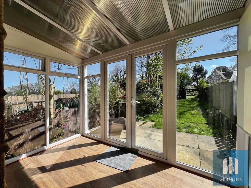 Property photo 3 of 19 Picture No. 21