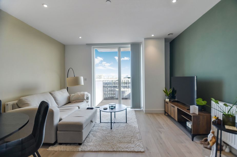 Property photo 1 of 24 Lounge Area (1).Jpg