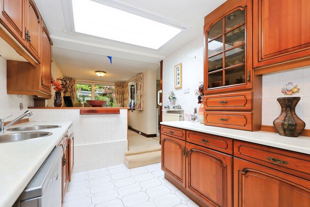 Property photo 2 of 20 Pbox-Img.Jpg