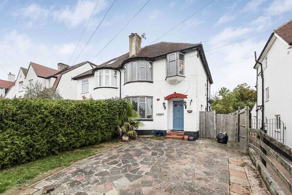 Property photo 1 of 15