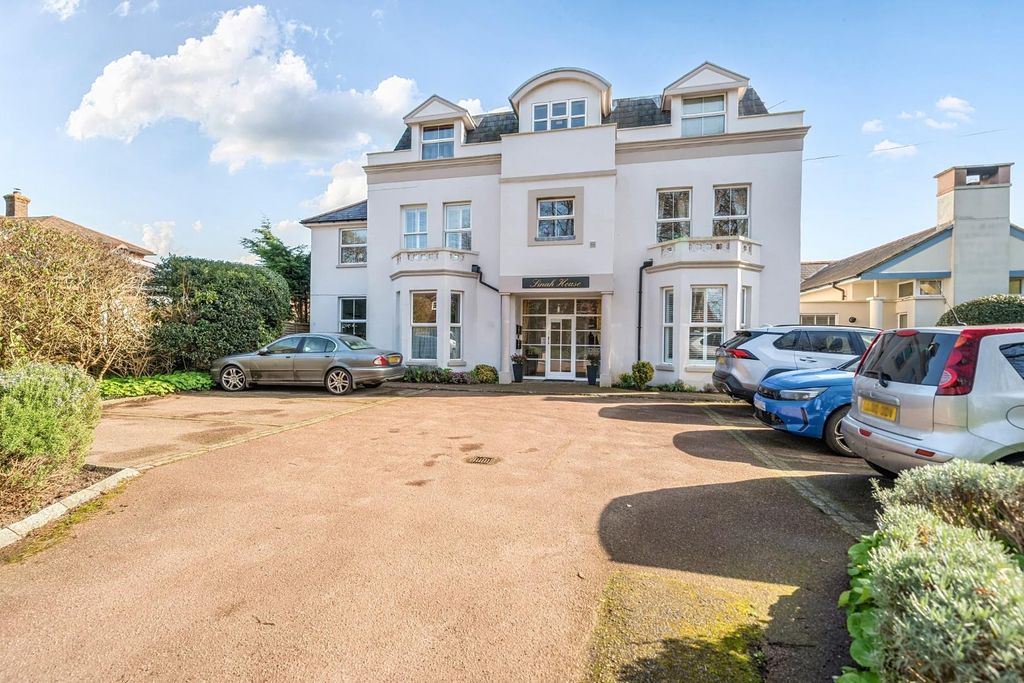 Property photo 1 of 12 1-699F50900Fd78-1409433-10-699Eee52Daa70-1.Jpg