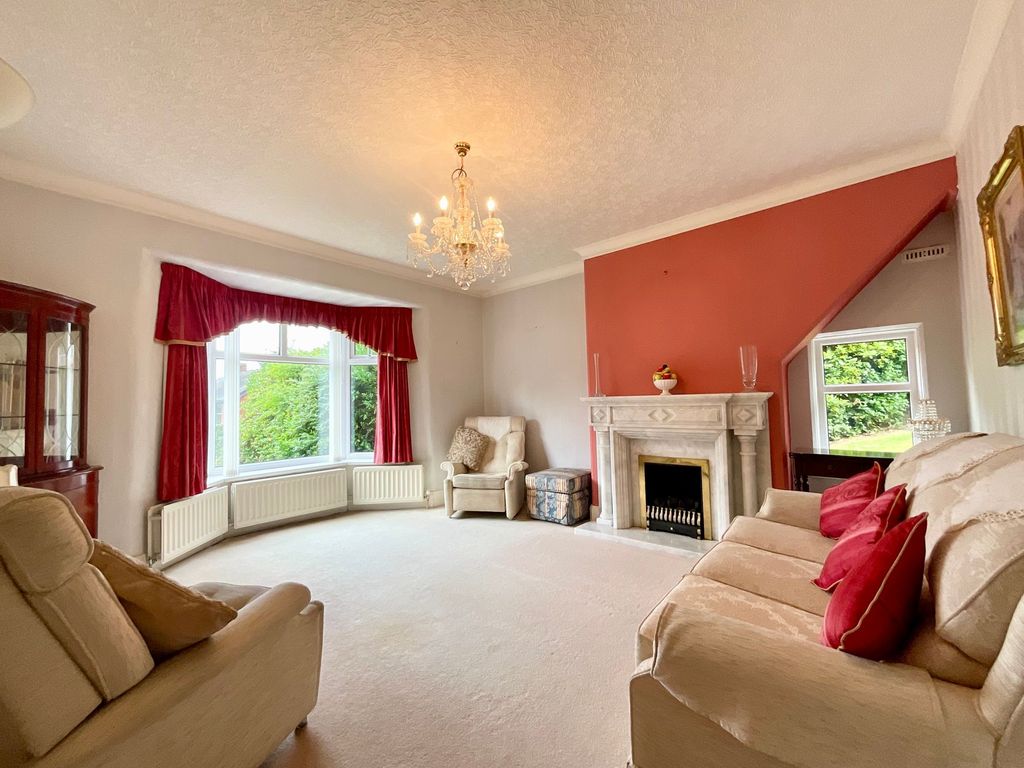 Property photo 2 of 41
