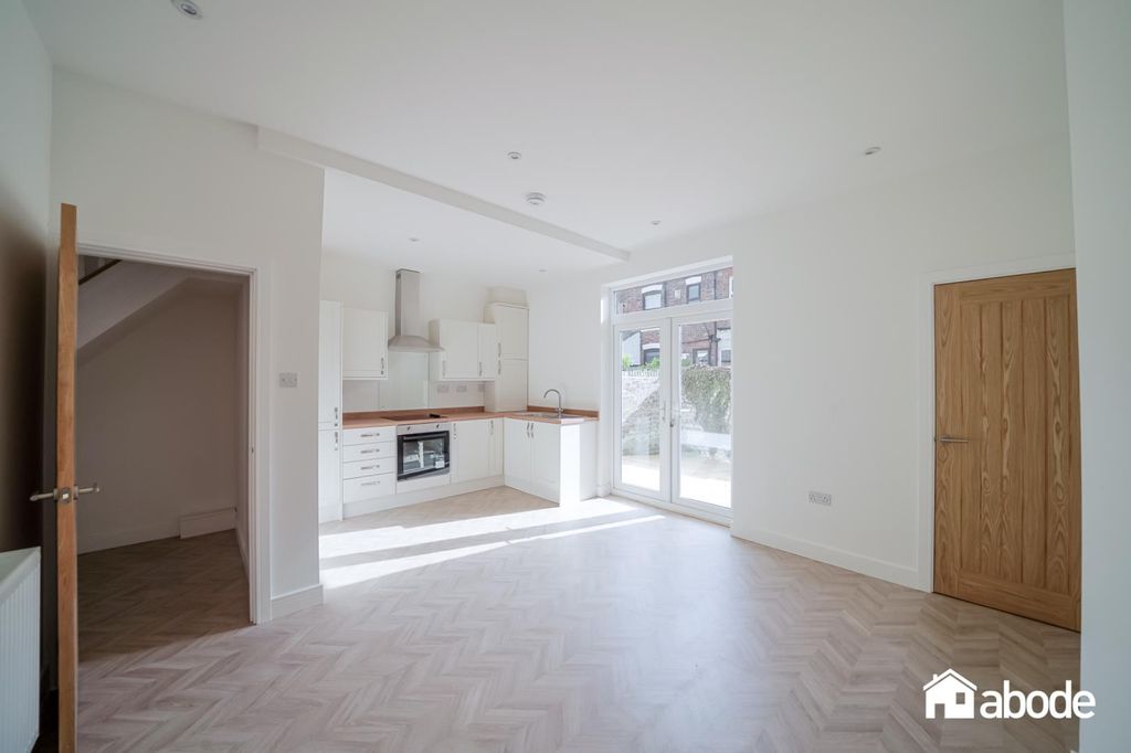 Property photo 2 of 24 Dsc02719-Hdr.Jpg