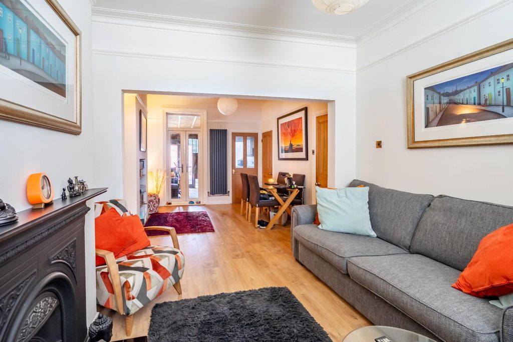 Property photo 2 of 14 6Ns-2.Jpg