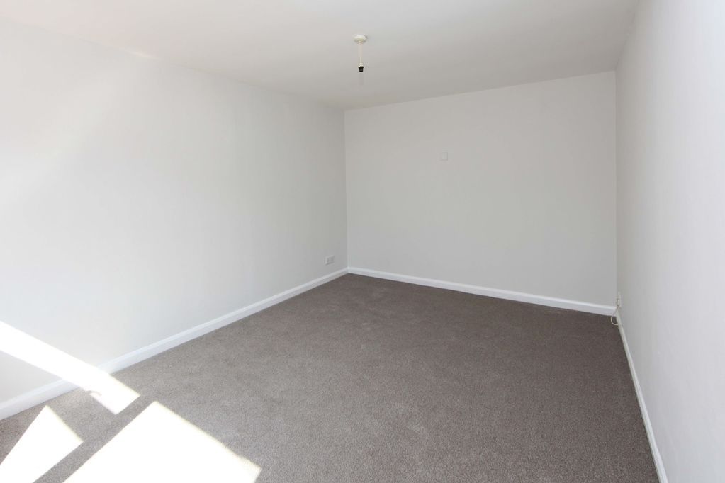 Property photo 3 of 17 Photo 3