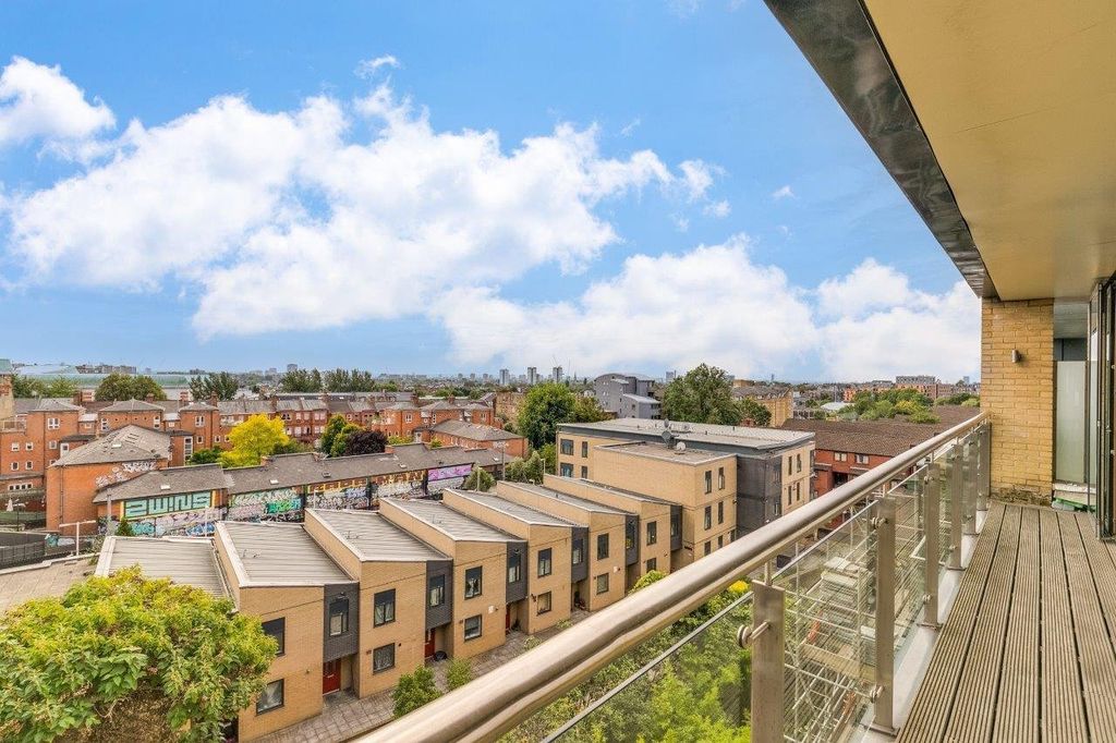 Property photo 2 of 3 Picture No. 15