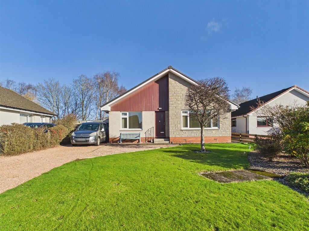 Property photo 1 of 16 Cam01486G0-Pr0975-Still009.Jpg