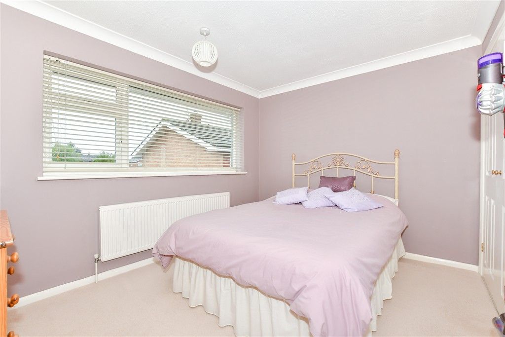 Property photo 3 of 11 Bedroom 2