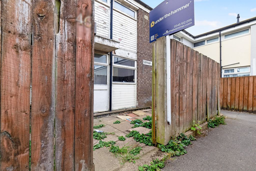 Property photo 2 of 15