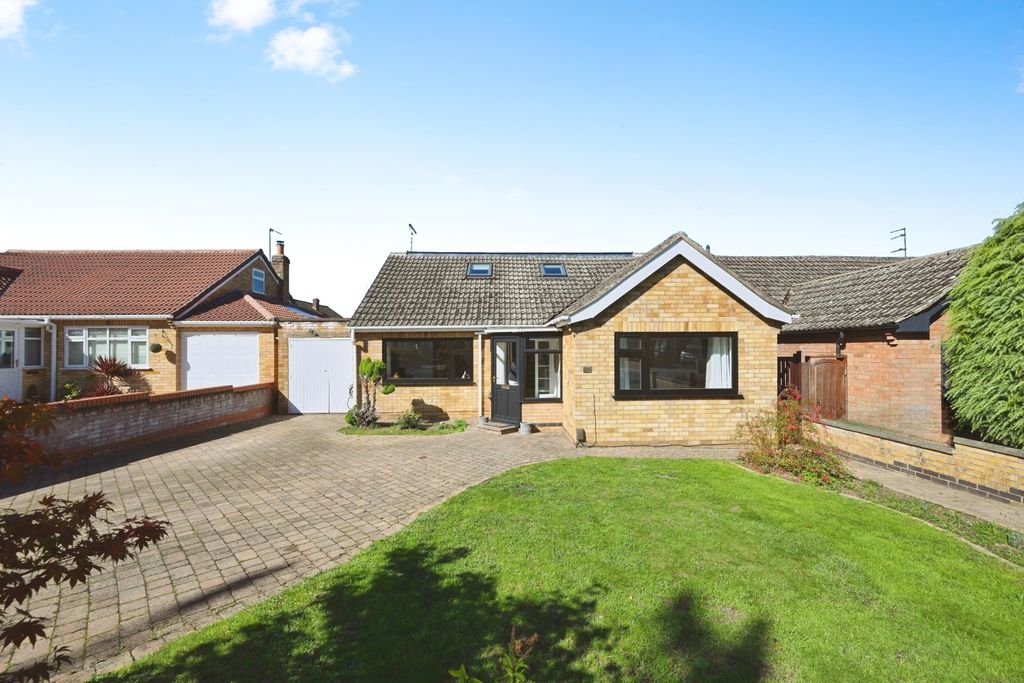 Property photo 1 of 23
