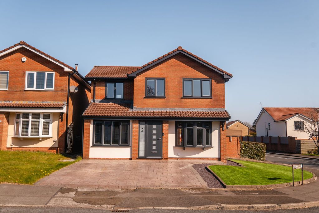 Property photo 1 of 78