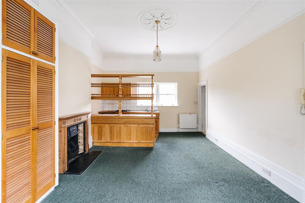 Property photo 3 of 11 05.Jpg