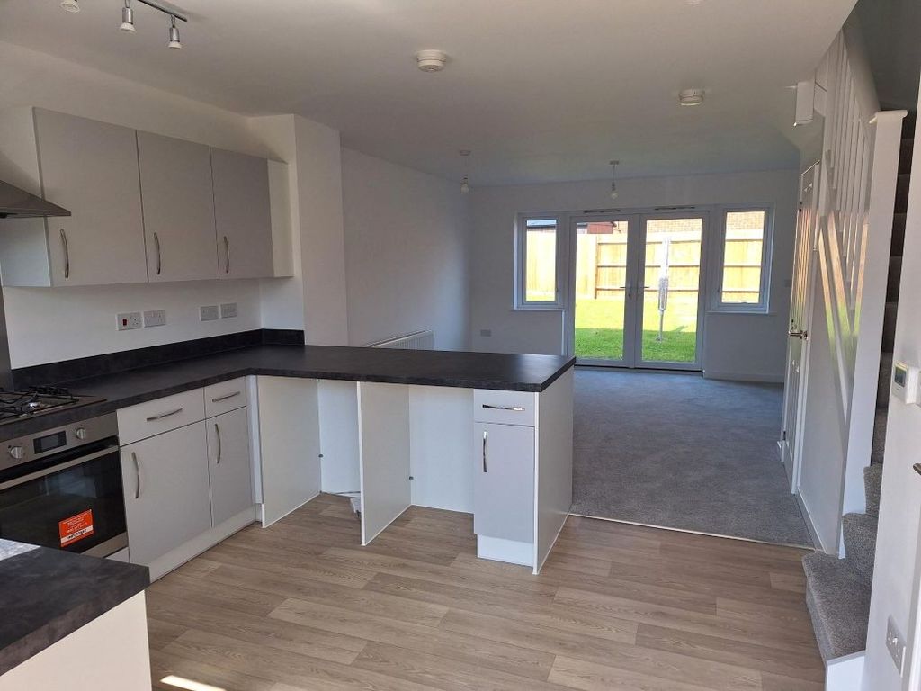 Property photo 2 of 10 Open Plan Living