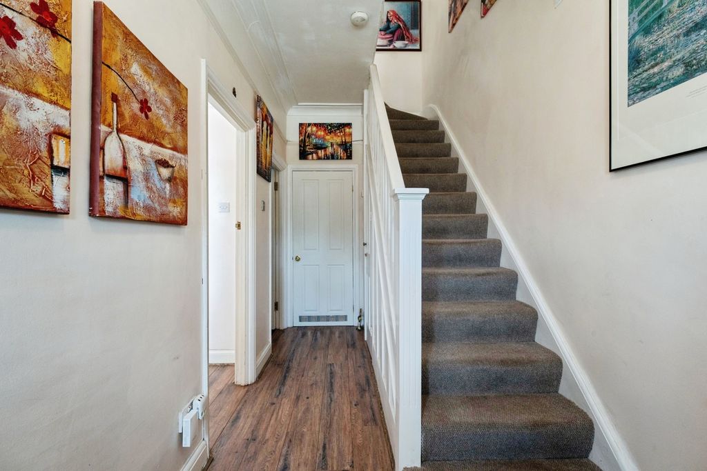 Property photo 2 of 21 Pbox-Img.Jpg