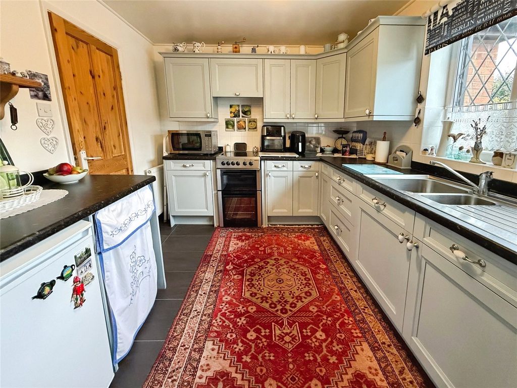 Property photo 3 of 13 Kitchen