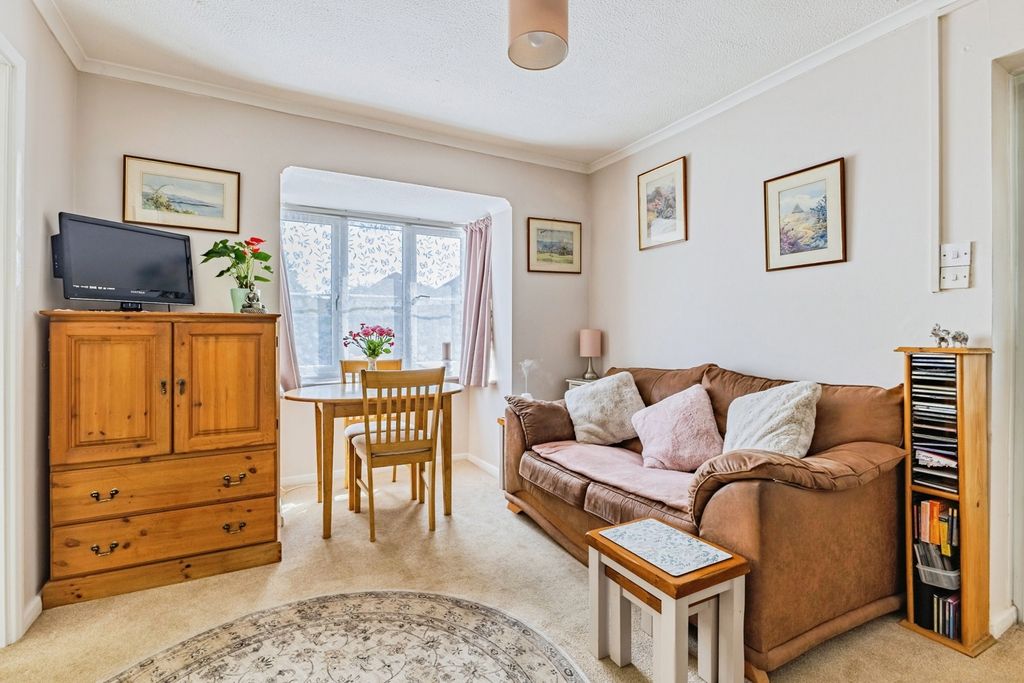 Property photo 3 of 19 Pbox-Img.Jpg