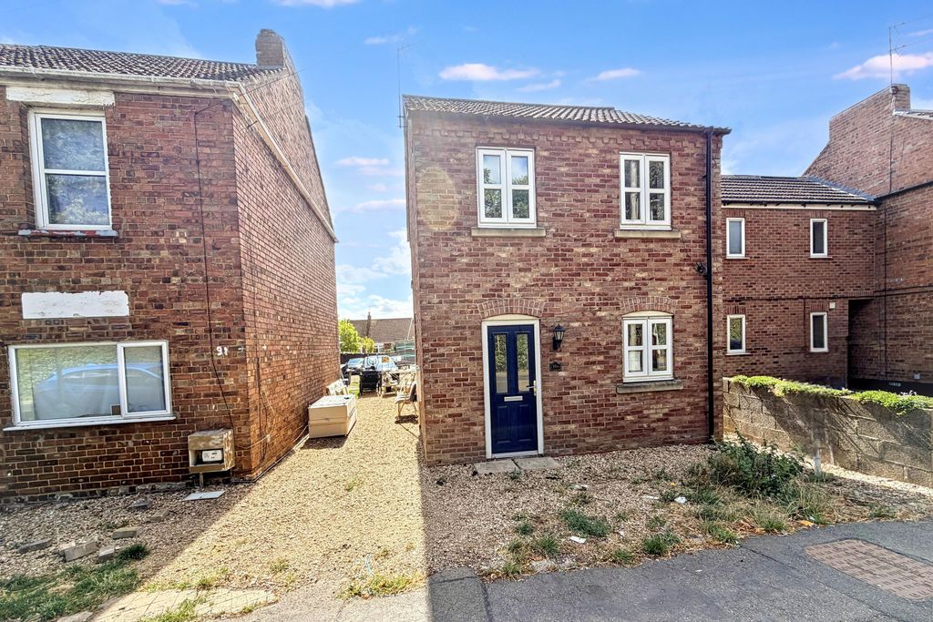 Property photo 3 of 4 91A Bourne Road, Spalding, Pe11 1Jr