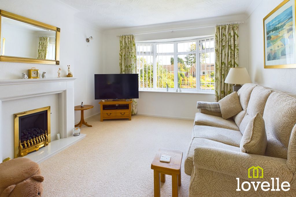 Property photo 3 of 27