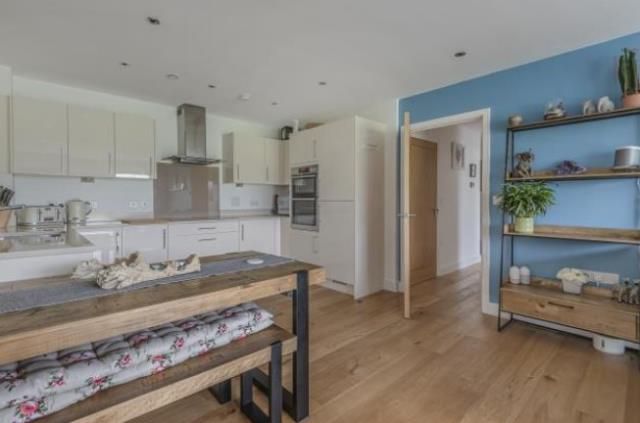 Additional image 4 of 2 bed flat for saleKingman Way, Newbury RG14